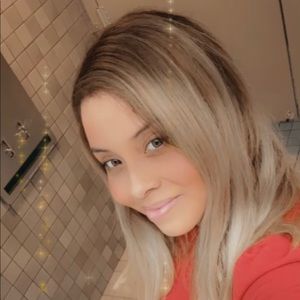 Meet your Posher, Fatima